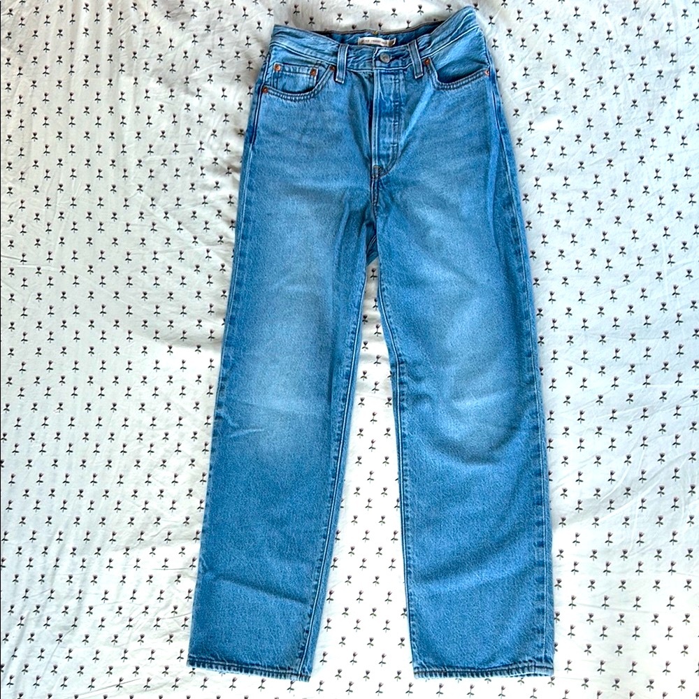 Levi's Ribcage Straight Ankle Jeans Women's Size 26 x 29 - Like New!